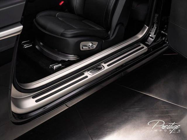 Used 2018 Rolls-Royce Dawn RWD image 28