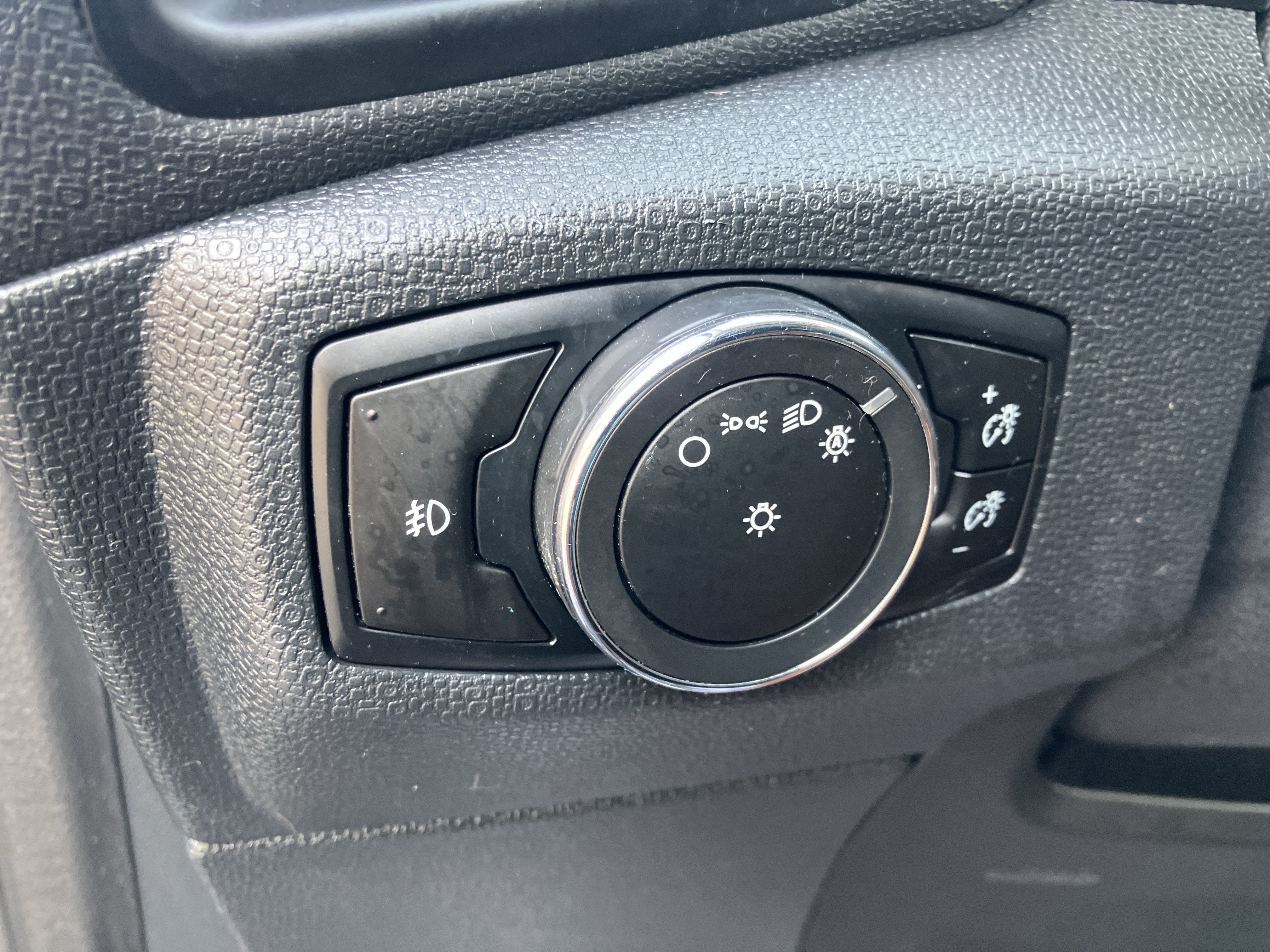 Used 2021 Ford EcoSport SE FWD image 19