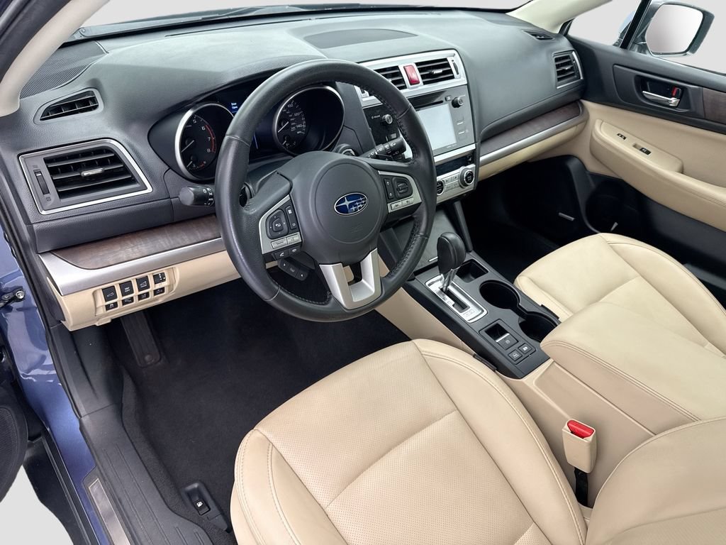 Used 2017 Subaru Outback 2.5i Limited AWD/4WD image 9