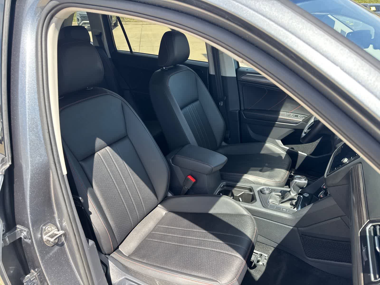 Used 2024 Volkswagen Tiguan Wolfsburg Edition AWD/4WD image 14