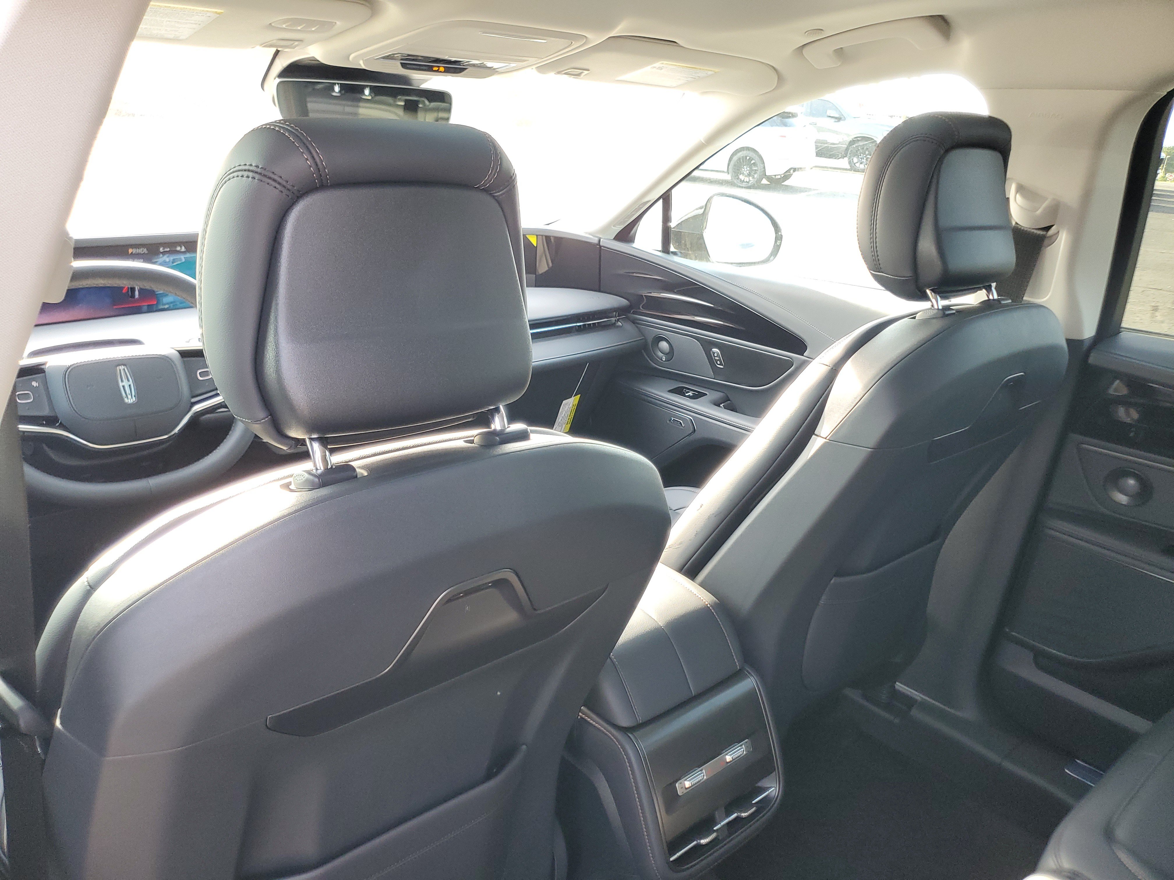 New 2026 Lincoln Nautilus Premier w/ Equipment Group 102A AWD/4WD image 29