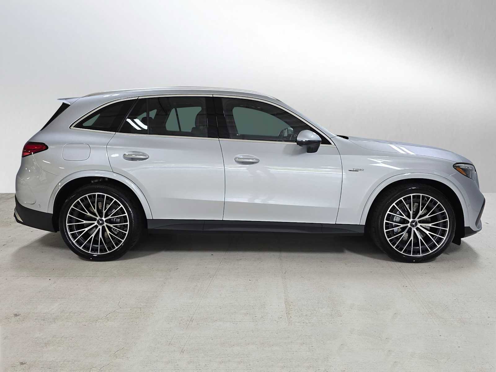 New 2026 Mercedes-Benz GLC 43 AMG 4MATIC image 2