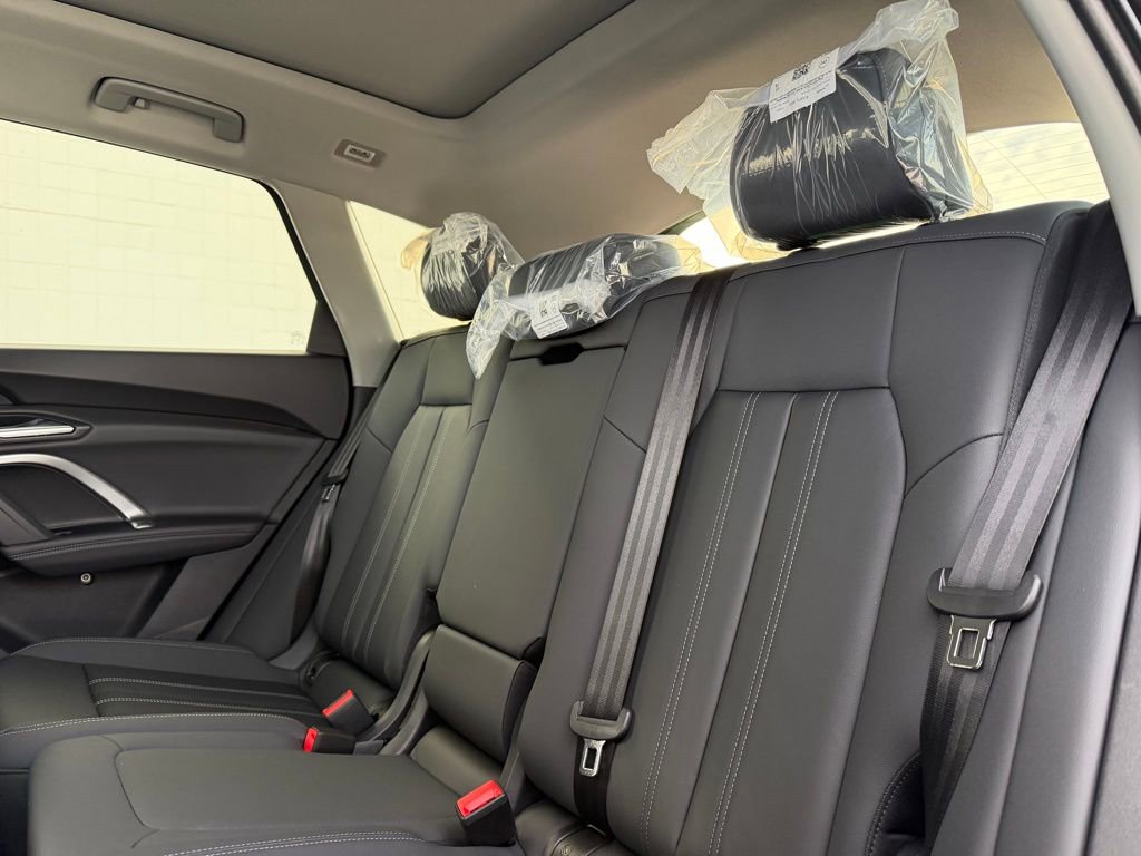 New 2025 Audi Q5 Premium Plus AWD/4WD image 35