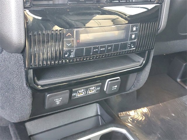 New 2026 Jeep Grand Wagoneer Limited image 13