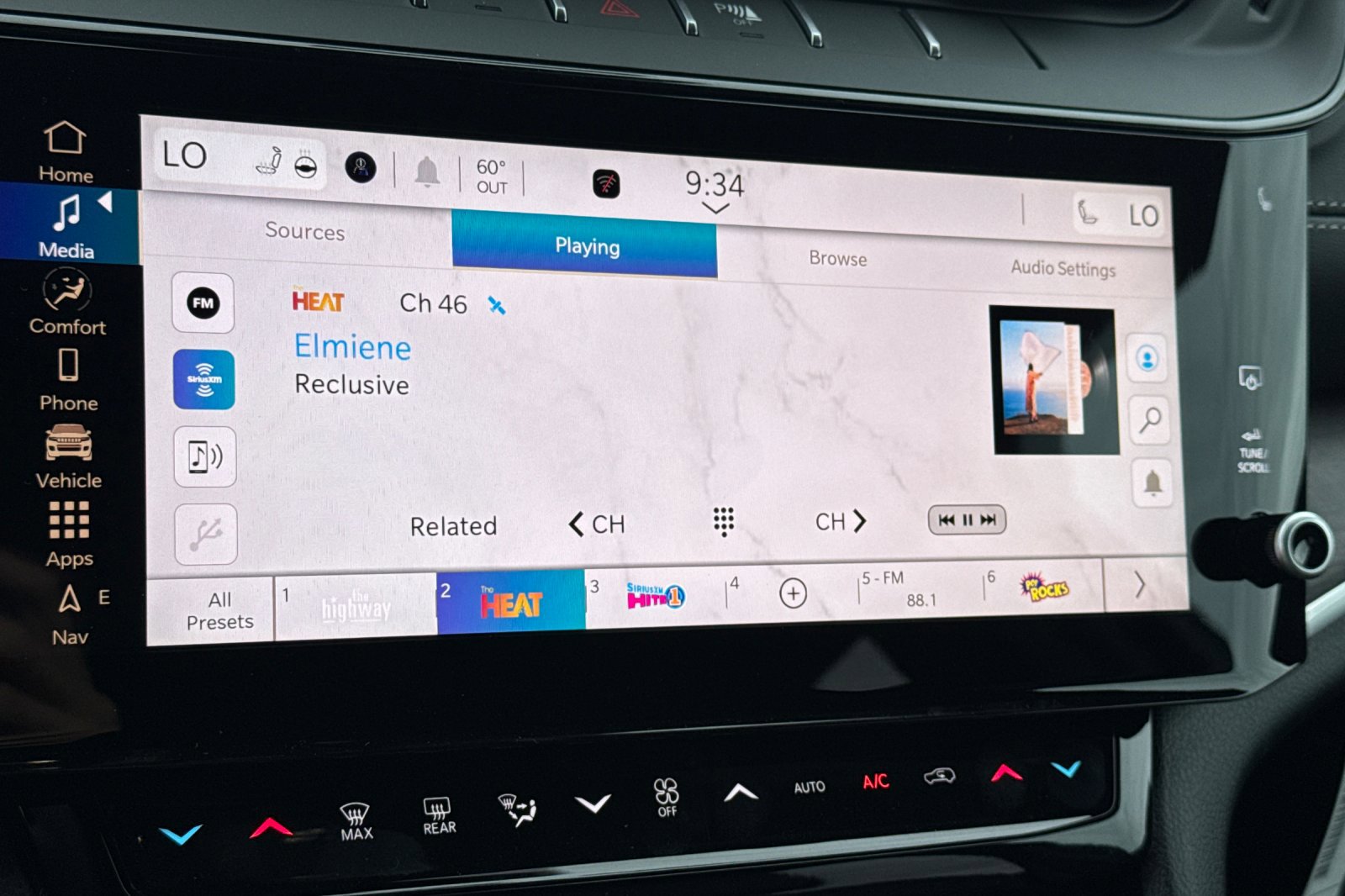 New 2026 Jeep Grand Cherokee Altitude image 16