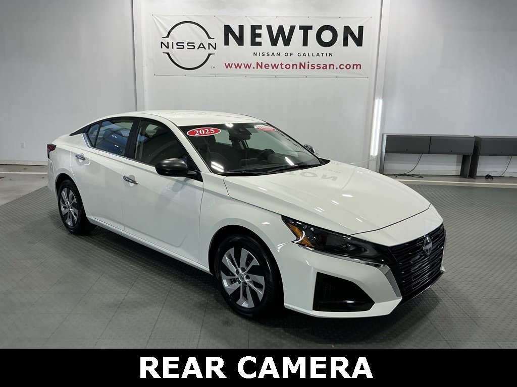 Used 2025 Nissan Altima 2.5 S video 1
