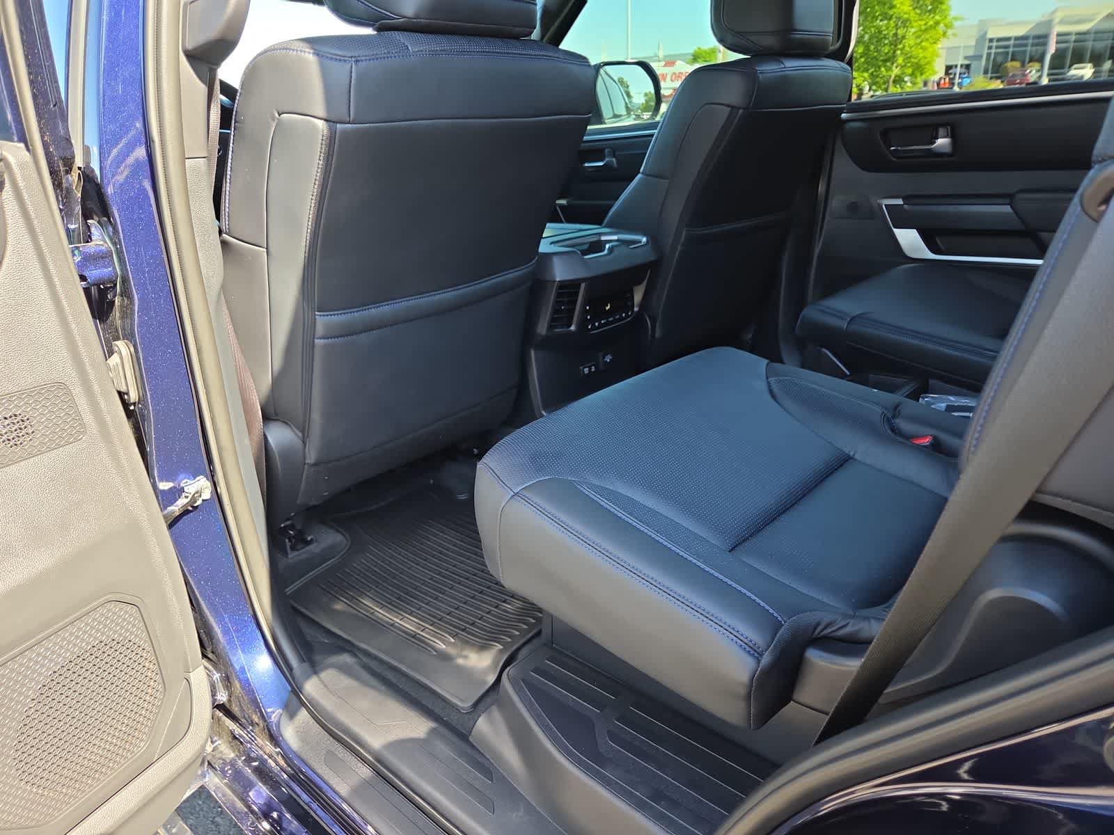 Used 2025 Toyota Sequoia Platinum AWD/4WD image 20