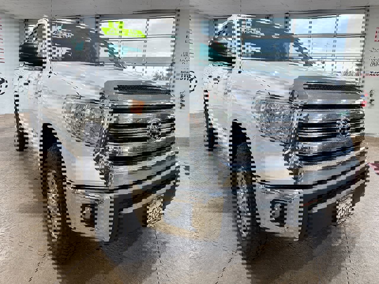 Used 2017 Toyota Tundra SR5 image 4