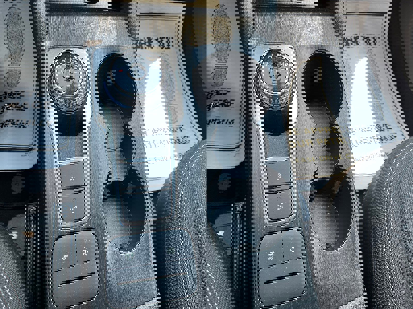 Used 2024 Ford Escape Active image 11