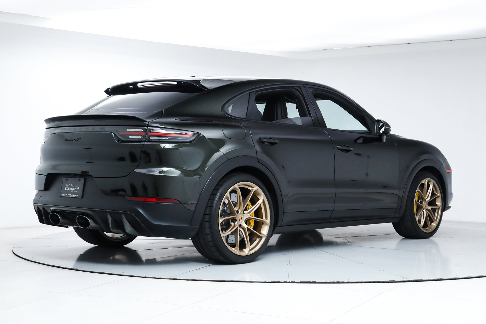 Used 2022 Porsche Cayenne Turbo GT image 5