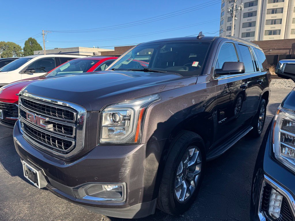 Used 2018 GMC Yukon SLE w/ SLE Value Package AWD/4WD image 2