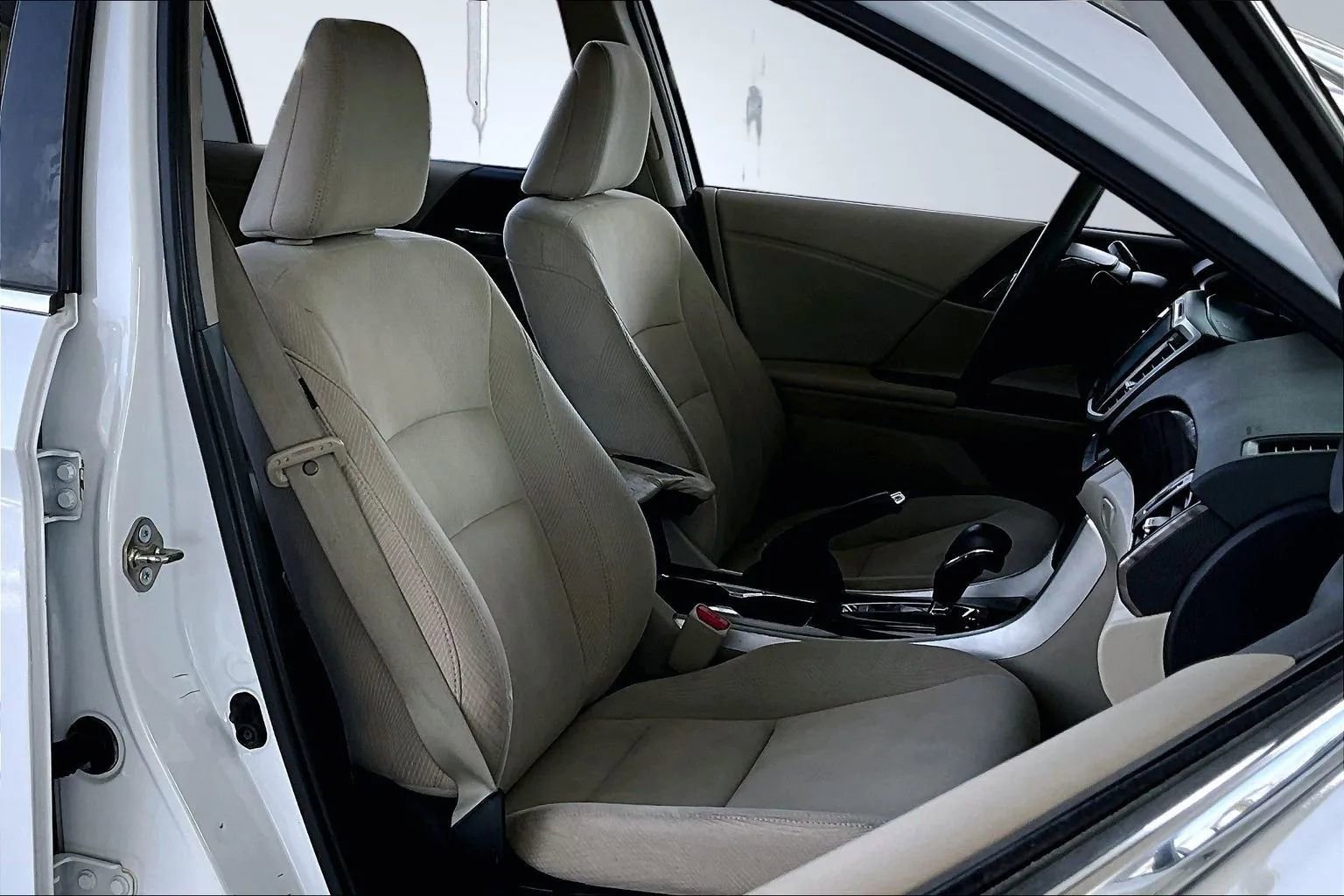 Used 2016 Honda Accord EX image 26