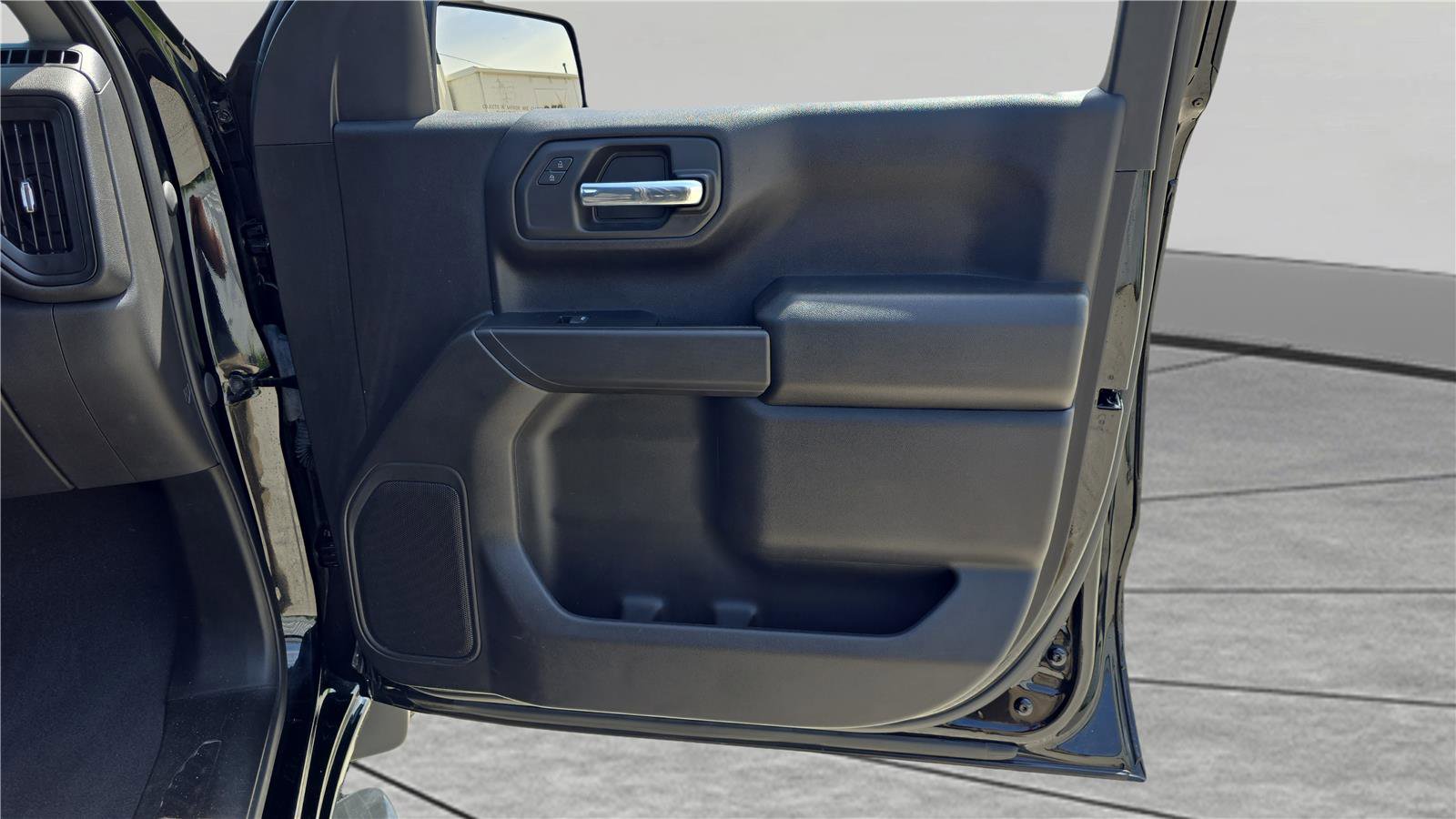 Used 2023 Chevrolet Silverado 1500 Custom AWD/4WD image 15