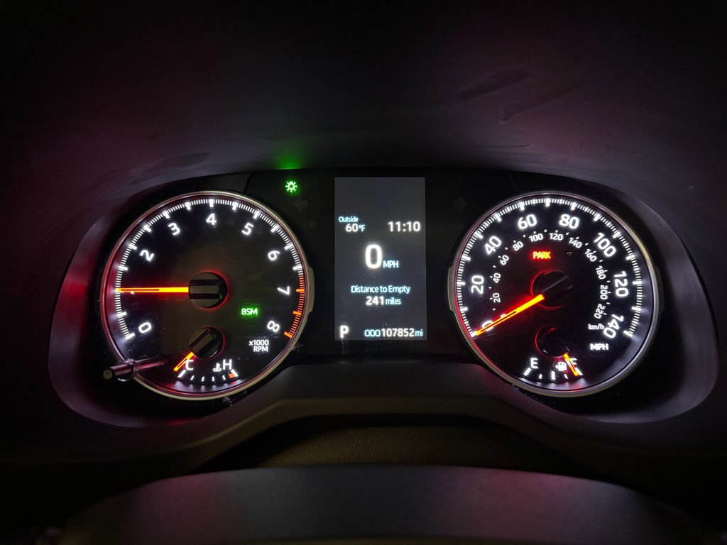 Used 2020 Toyota RAV4 XLE Premium image 25