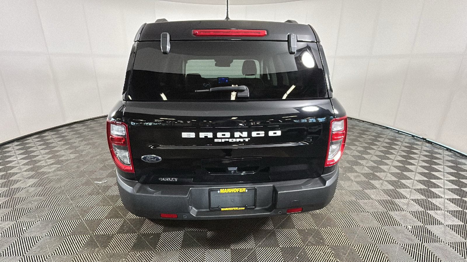 Used 2022 Ford Bronco Sport Outer Banks w/ Tech Package AWD/4WD image 4