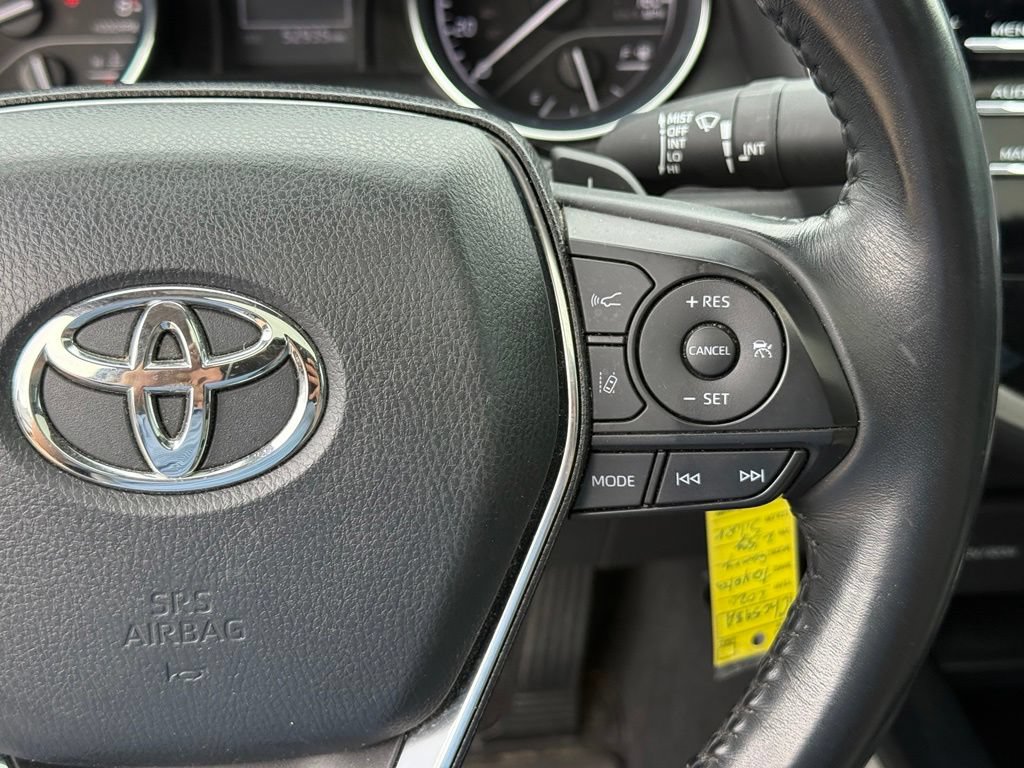 Used 2020 Toyota Camry SE FWD image 16