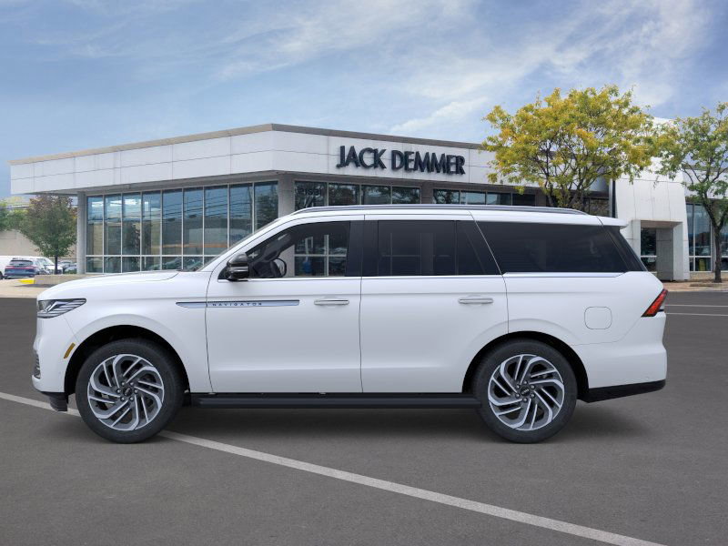 New 2026 Lincoln Navigator Premiere image 3