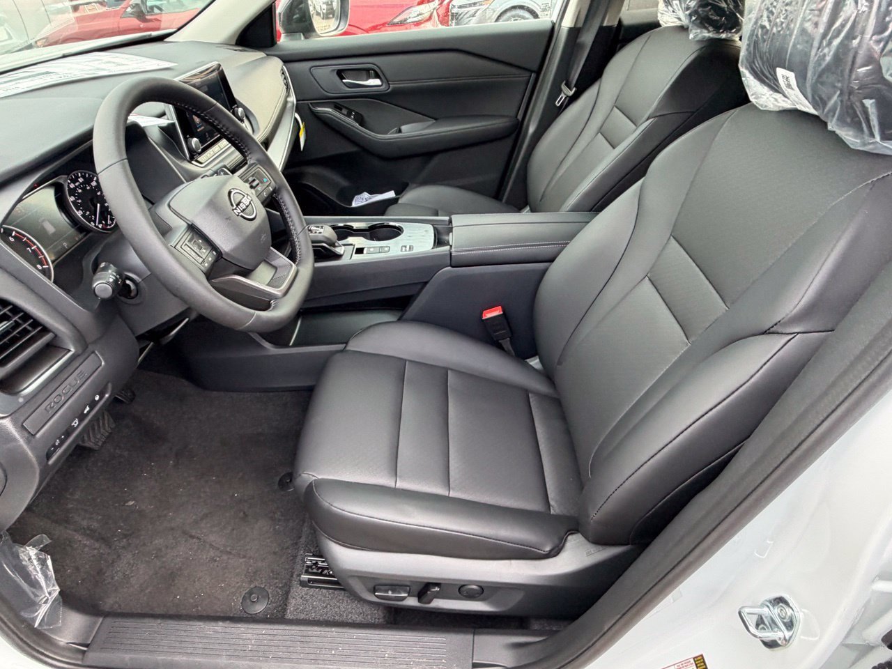 New 2026 Nissan Rogue Dark Armor FWD image 19