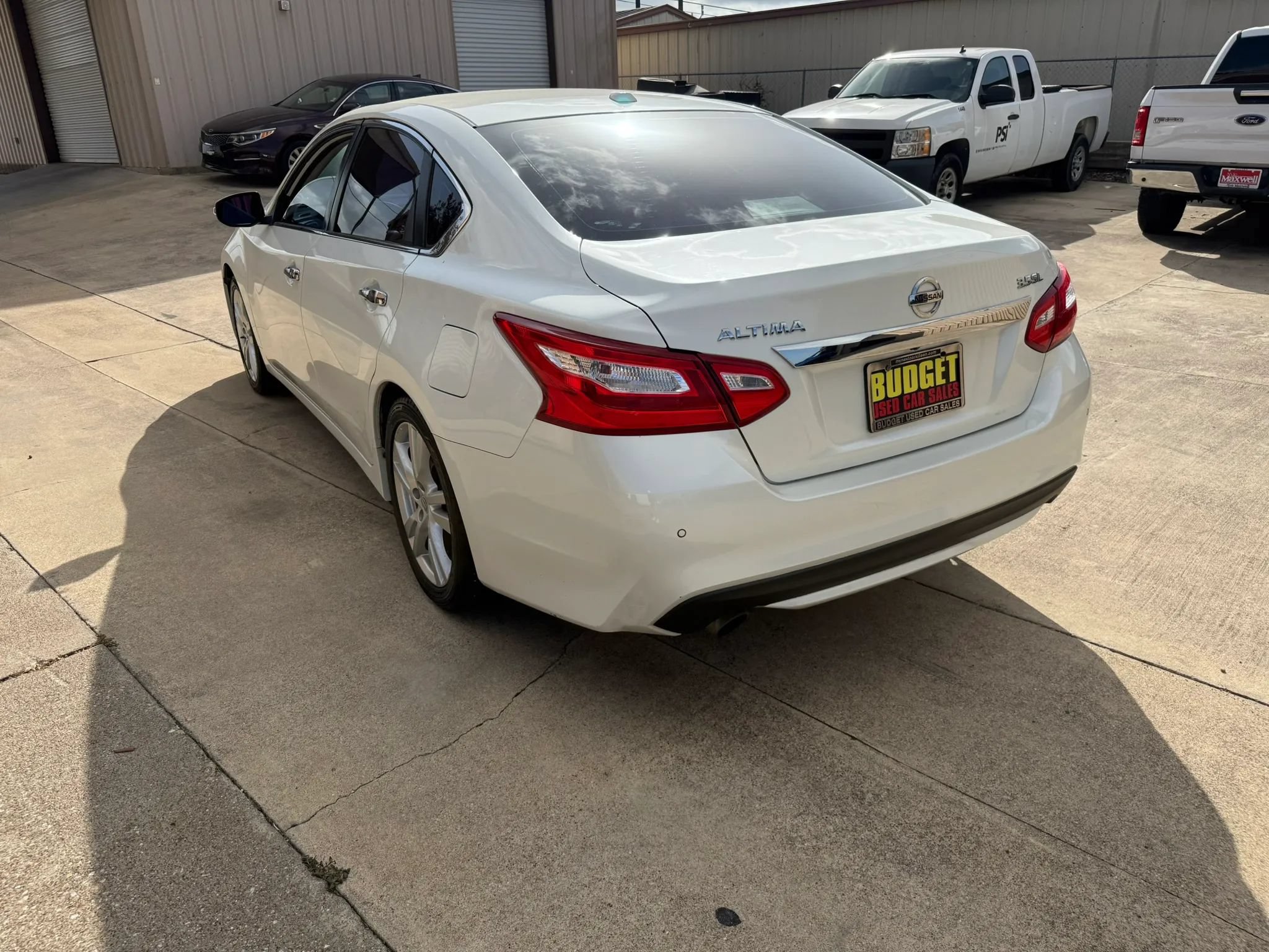 Used 2017 Nissan Altima 3.5 SL FWD image 7