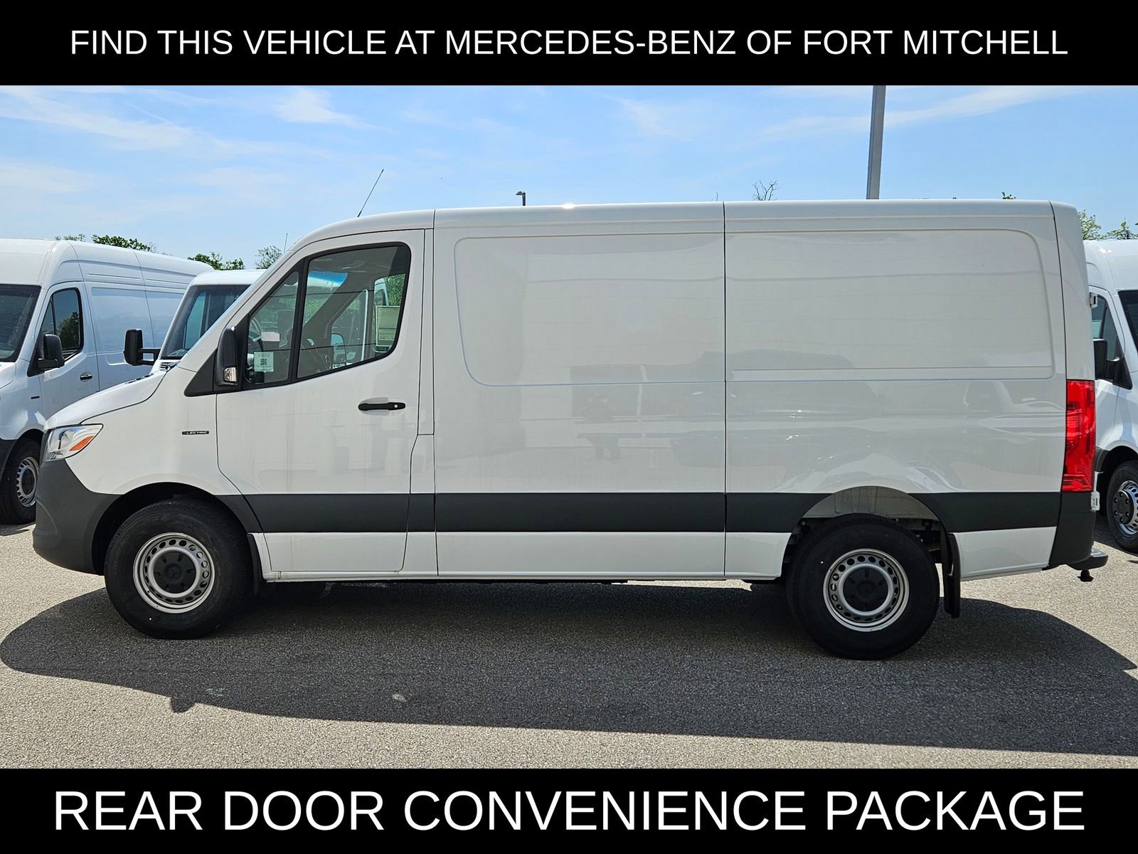 New 2025 Mercedes-Benz eSprinter 144 Cargo image 4