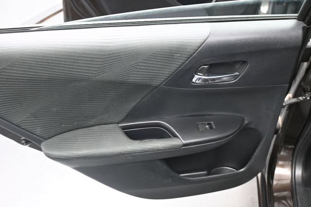 Used 2016 Honda Accord LX image 25