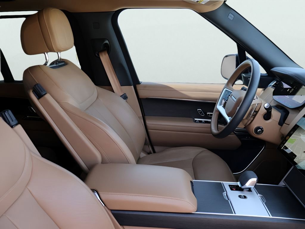 Certified 2024 Land Rover Range Rover SE AWD/4WD image 8