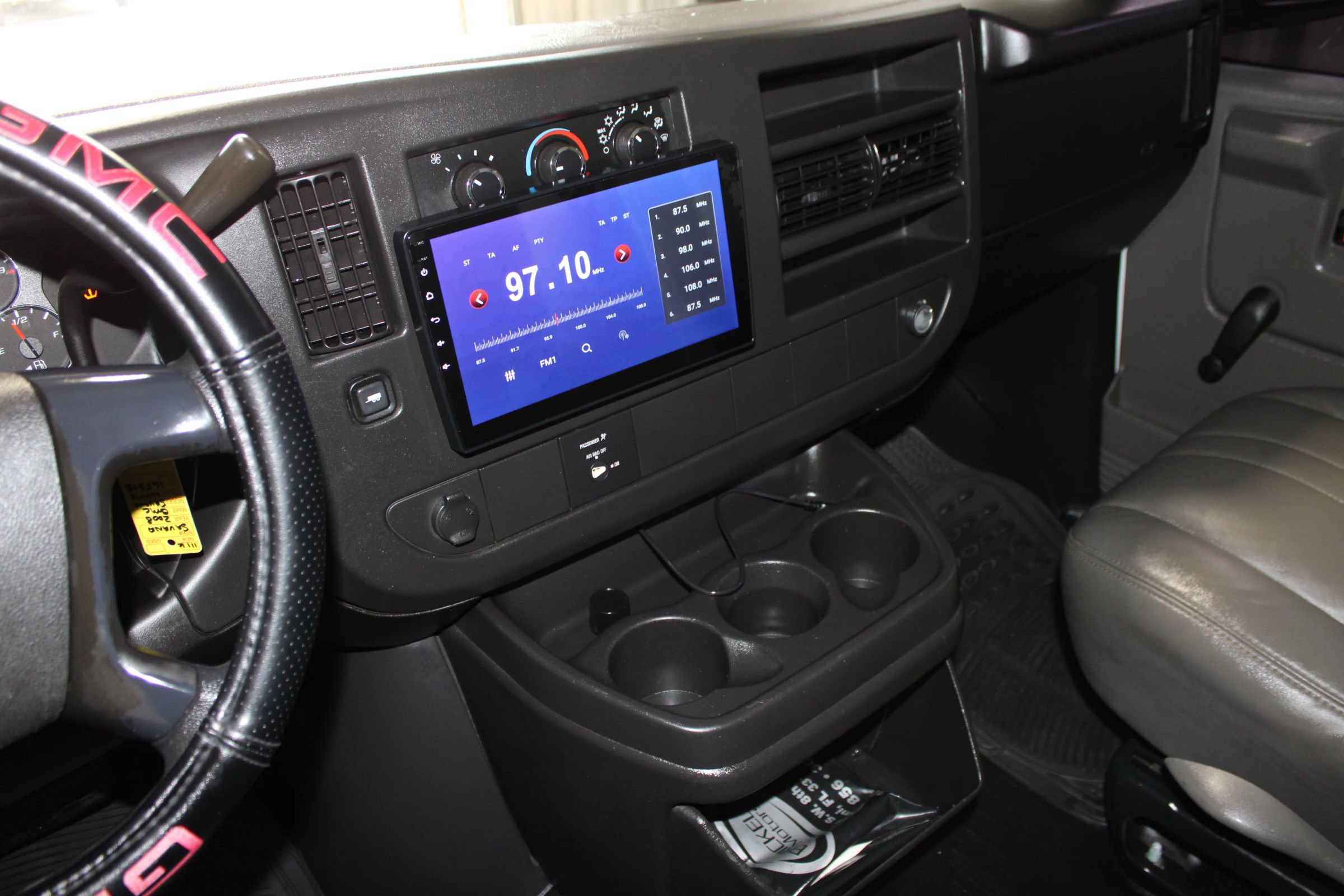 Used 2008 GMC Savana 2500 Extended RWD image 15