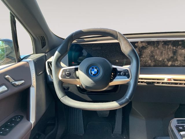 Certified 2024 BMW iX xDrive50 w/ Premium Package AWD/4WD image 12