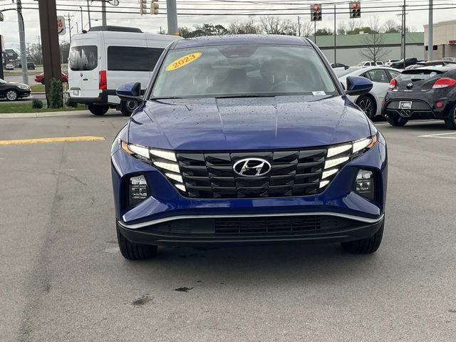Used 2023 Hyundai Tucson SE image 2