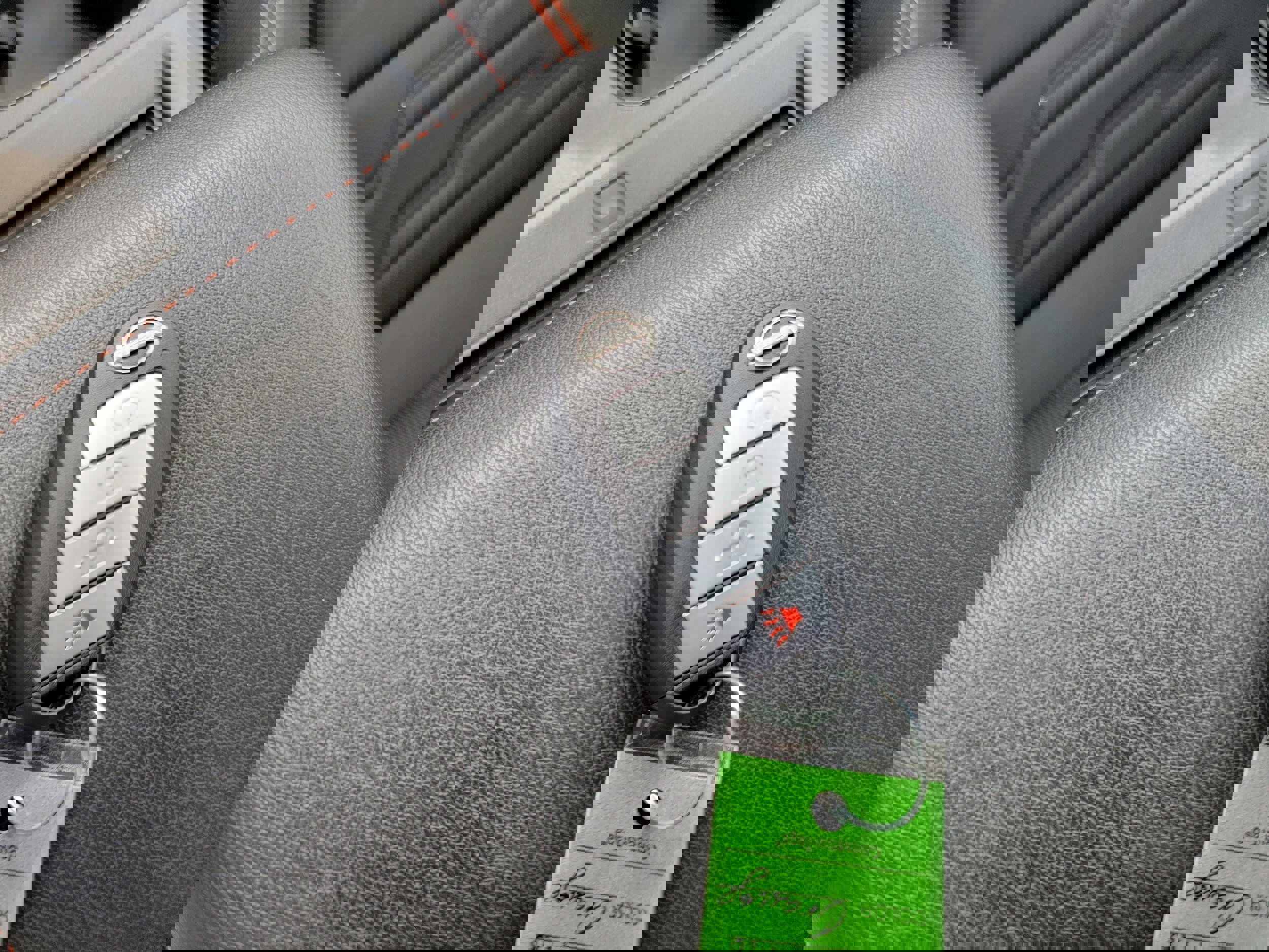 Used 2025 Nissan Frontier PRO-4X w/ Pro Convenience Package image 32