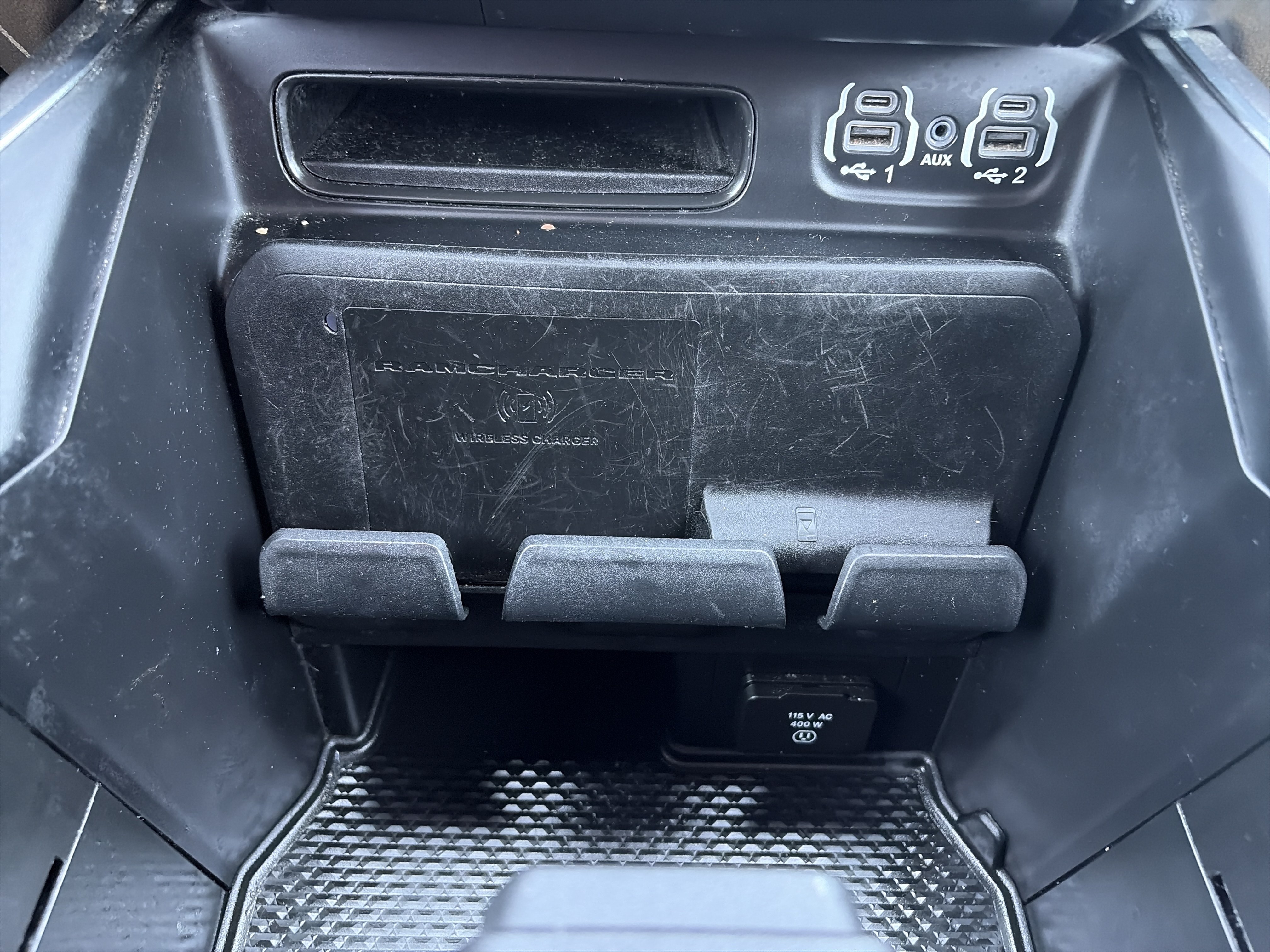 Used 2020 RAM 1500 Laramie AWD/4WD image 33
