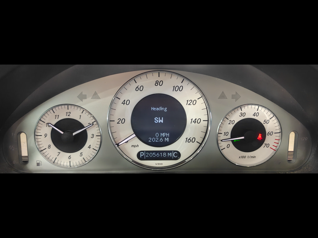 Used 2009 Mercedes-Benz E 350 4MATIC Sedan image 45