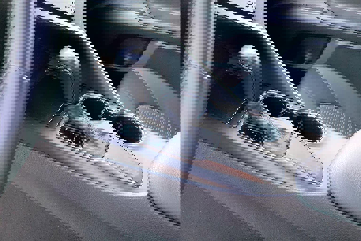 Used 2021 Toyota Camry SE FWD image 16