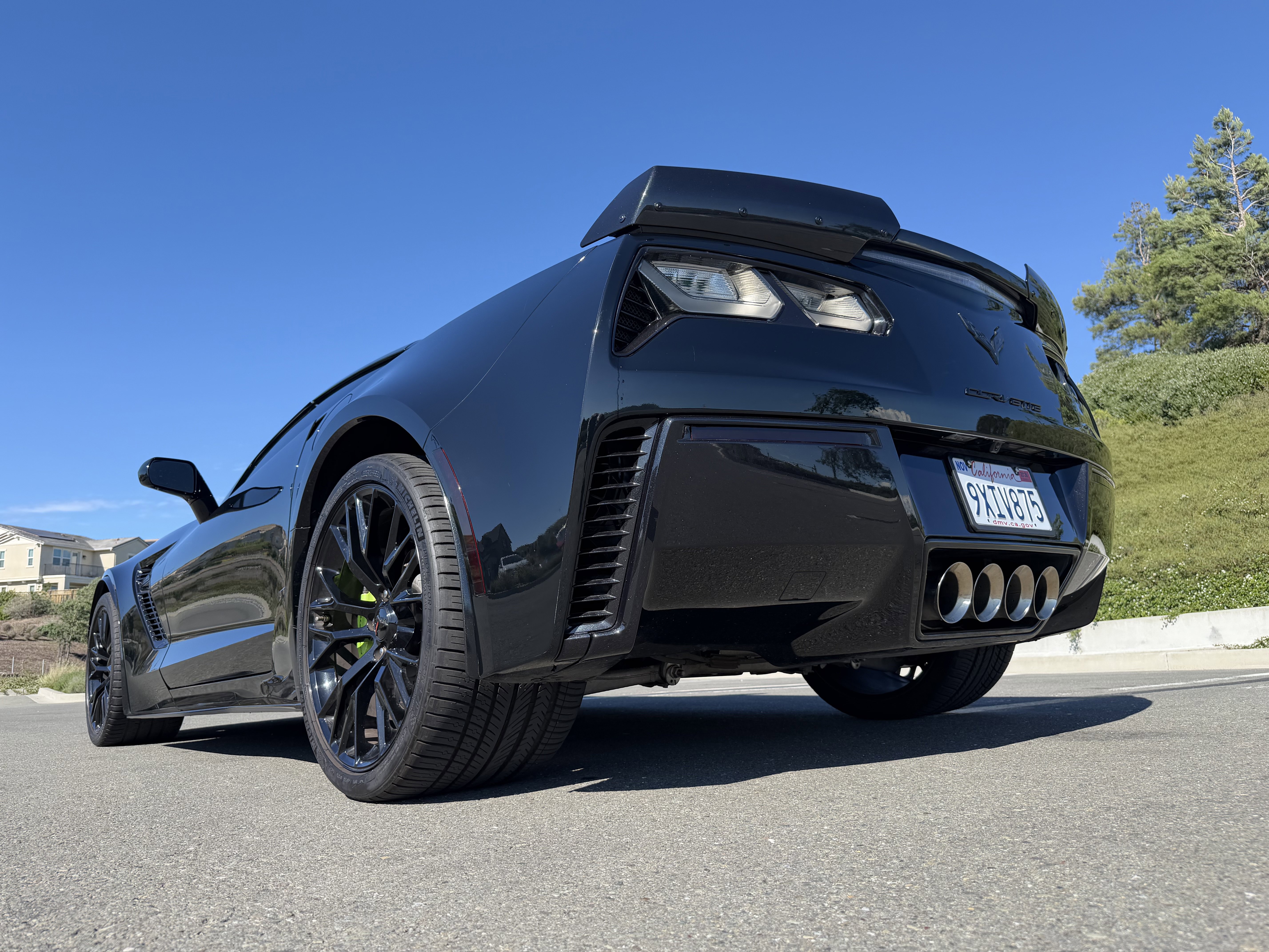 Used 2016 Chevrolet Corvette Z06 w/ 3LZ Preferred Equipment Group image 13