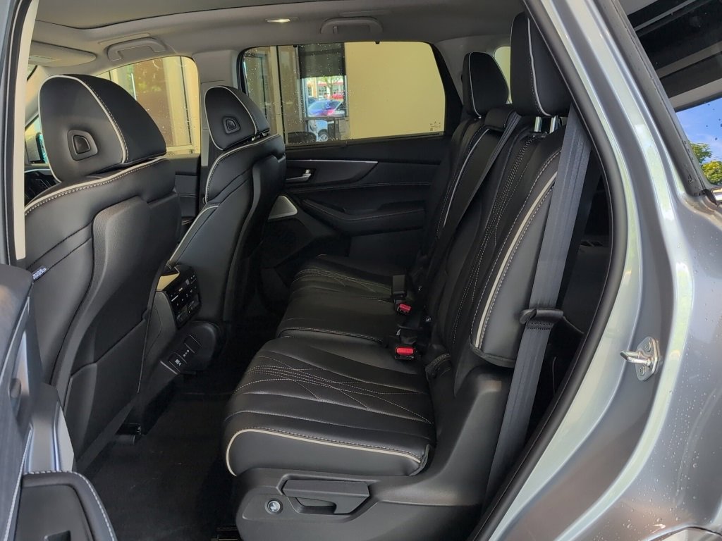 New 2026 Acura MDX w/ Advance Package image 11