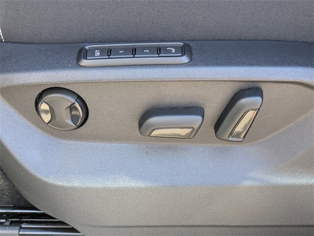 New 2026 Volkswagen Atlas Cross Sport SEL Premium R-Line image 21