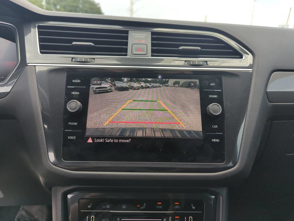 Certified 2023 Volkswagen Tiguan SE R-Line FWD image 26