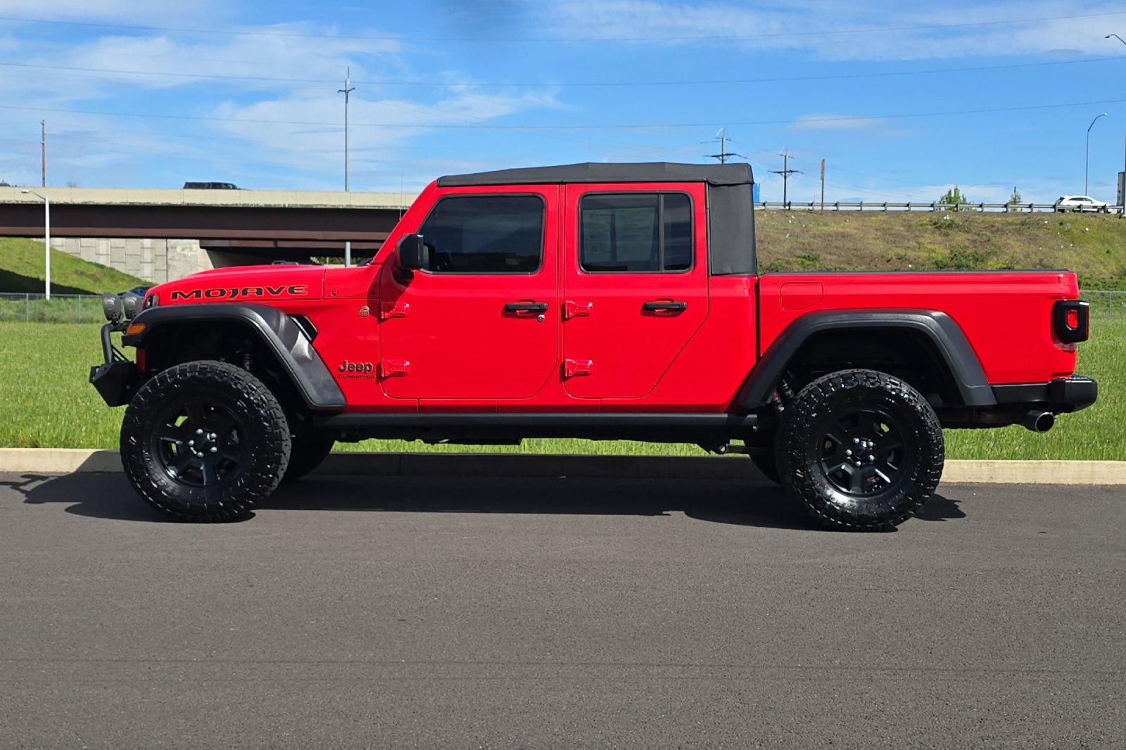 Used 2021 Jeep Gladiator Mojave image 6