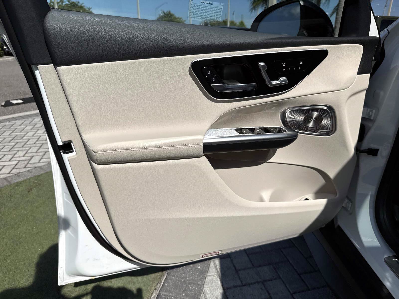 New 2027 Mercedes-Benz GLC 300 image 17