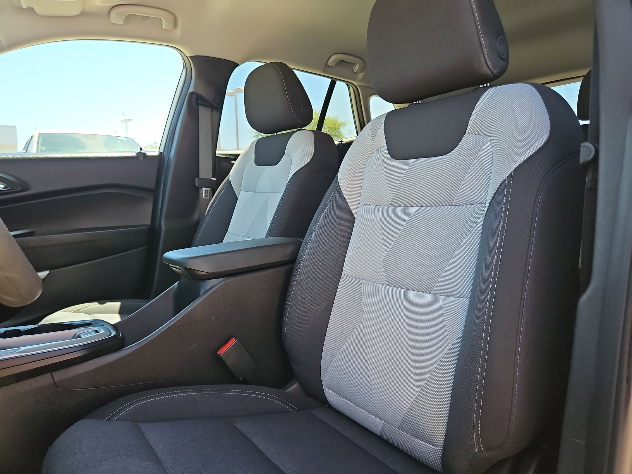 Certified 2025 Chevrolet Trax LS w/ LS Convenience Package image 13