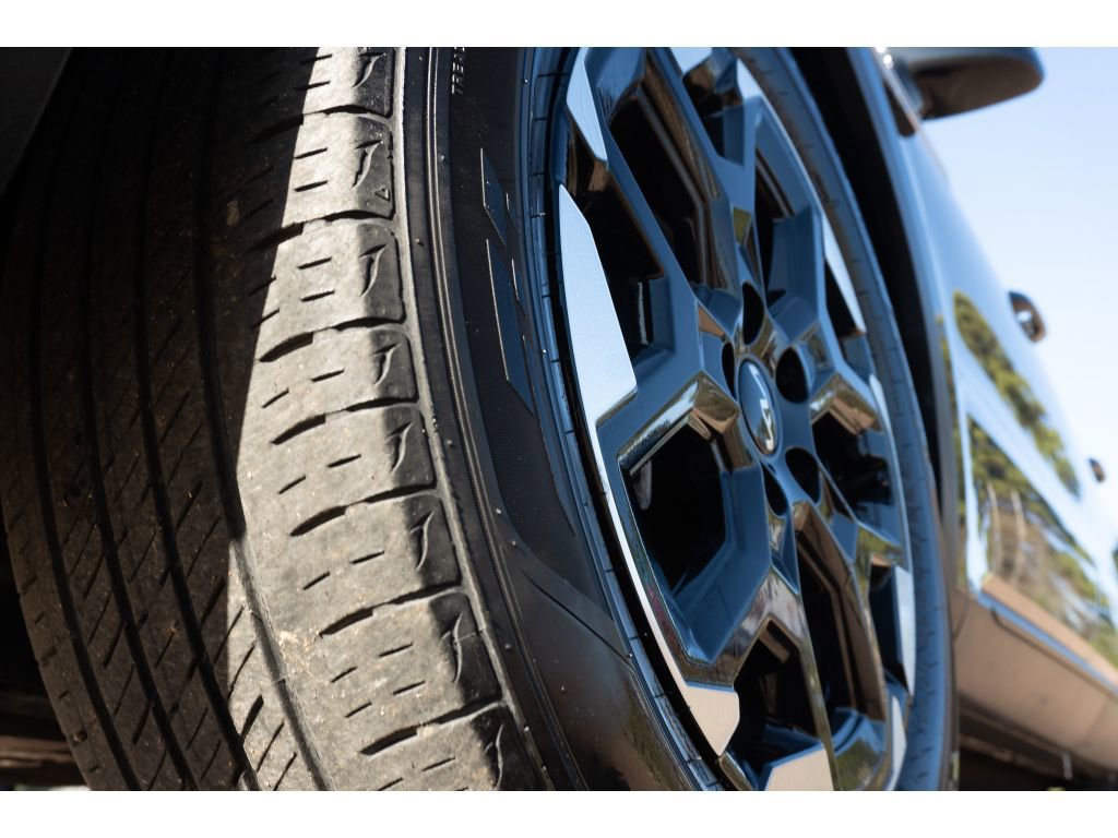 Used 2024 Kia Sorento S image 9