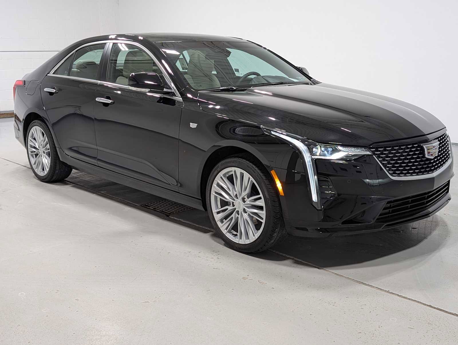 Certified 2023 Cadillac CT4 Premium Luxury image 6