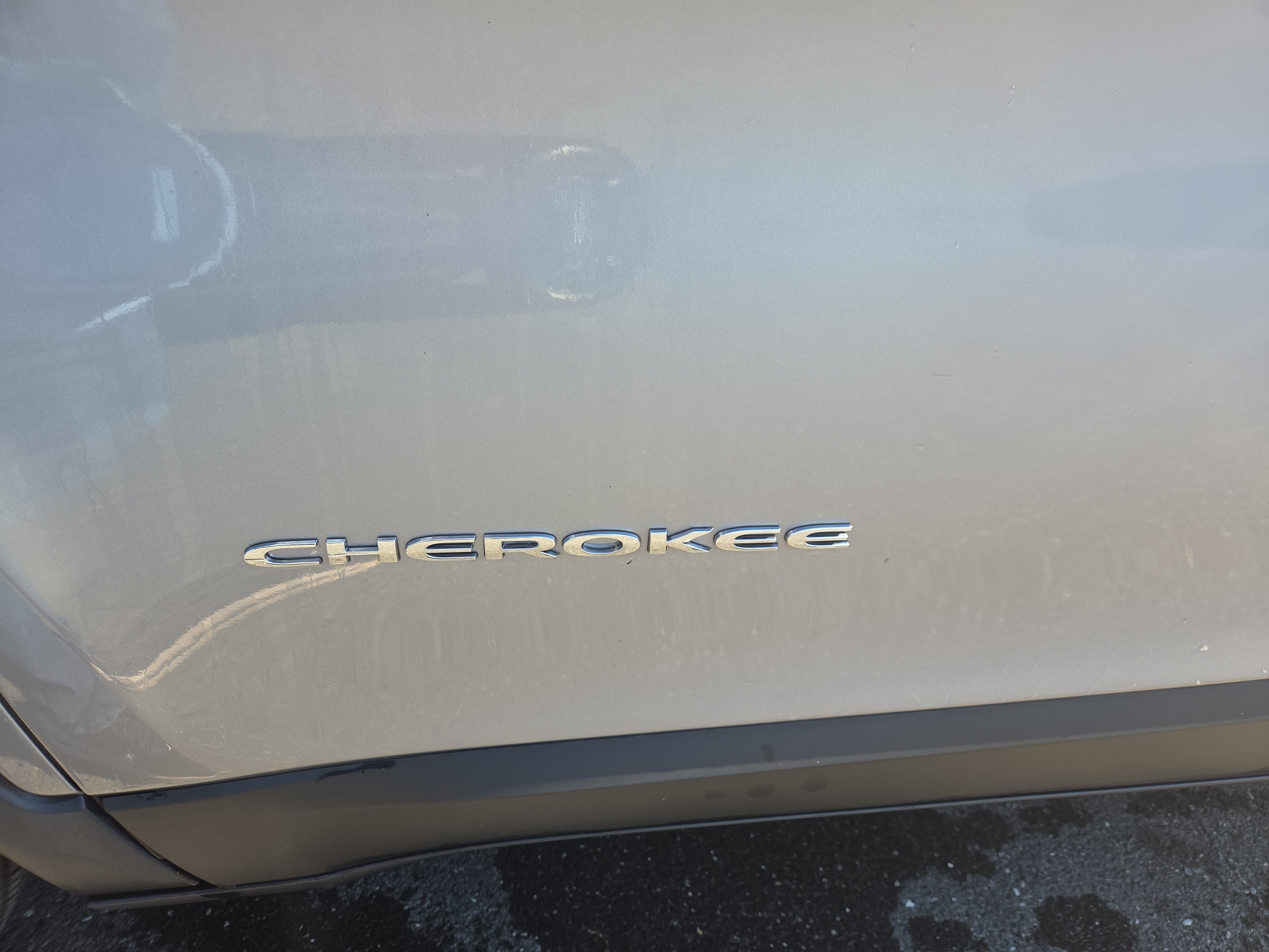 Used 2019 Jeep Cherokee Limited AWD/4WD image 22