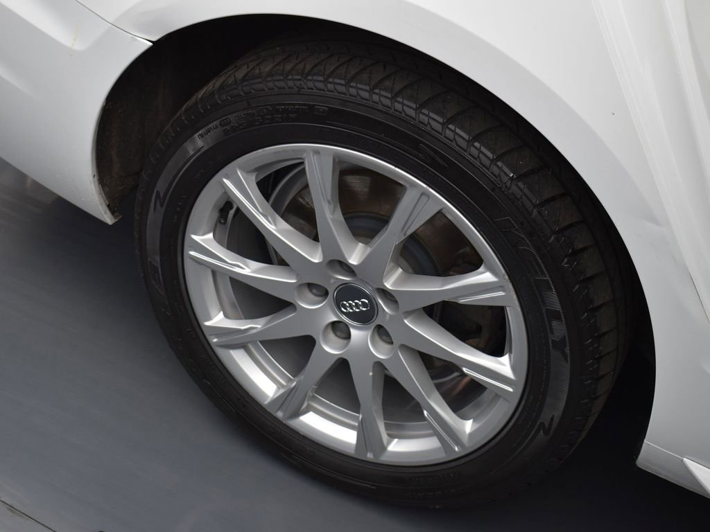 Used 2020 Audi A4 2.0T Premium w/ Convenience Package image 28