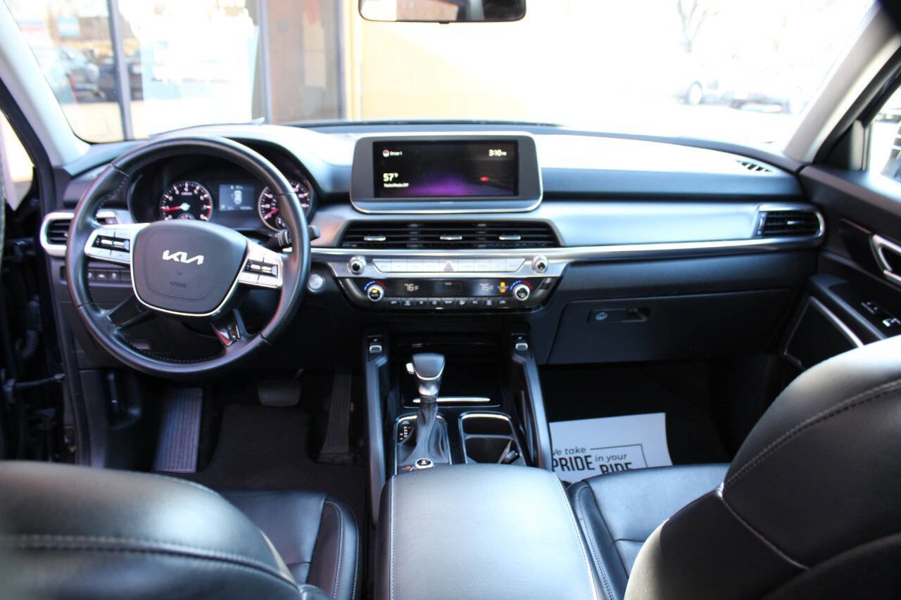 Used 2022 Kia Telluride S image 16
