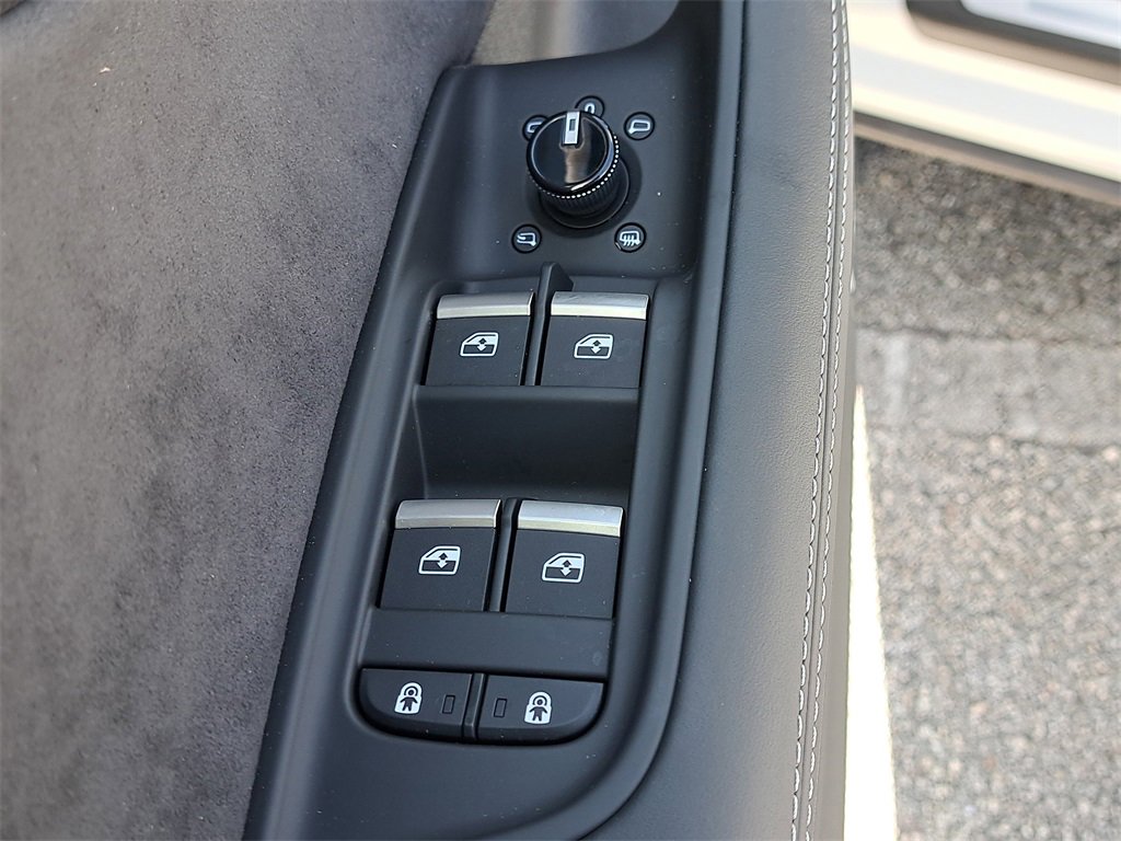 New 2026 Audi SQ8 Prestige image 21