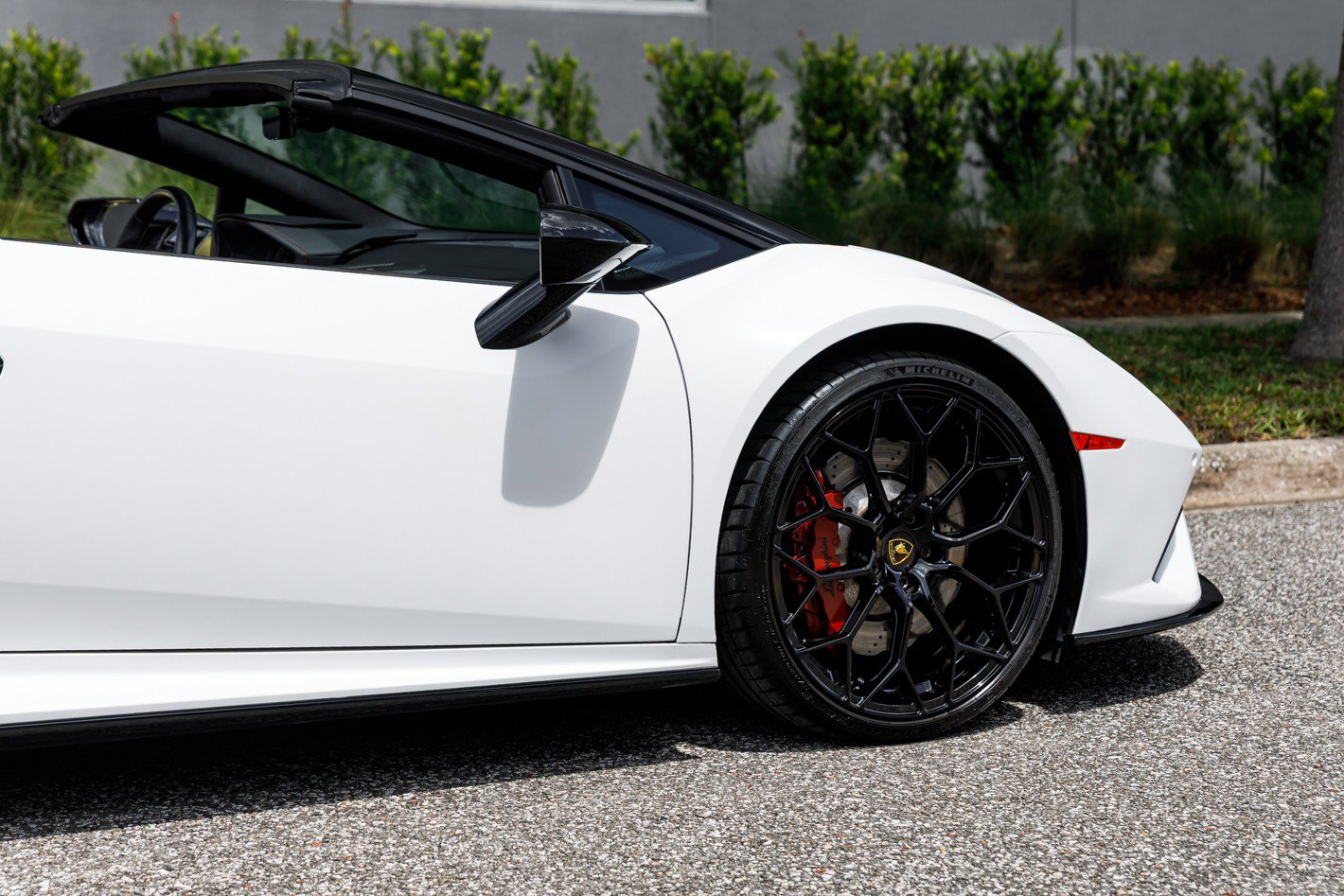Used 2021 Lamborghini Huracan EVO image 8
