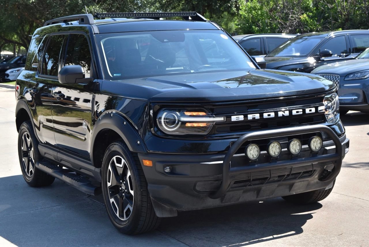 Used 2023 Ford Bronco Sport Outer Banks w/ Tech Package AWD/4WD image 4