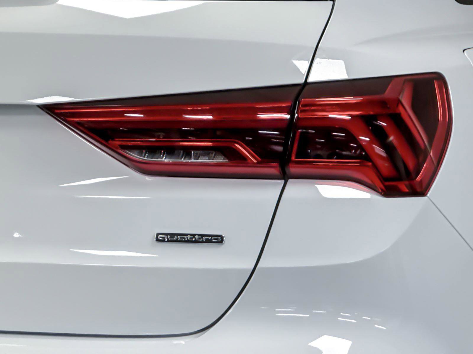 Used 2025 Audi Q3 2.0T Premium w/ Convenience Package image 26