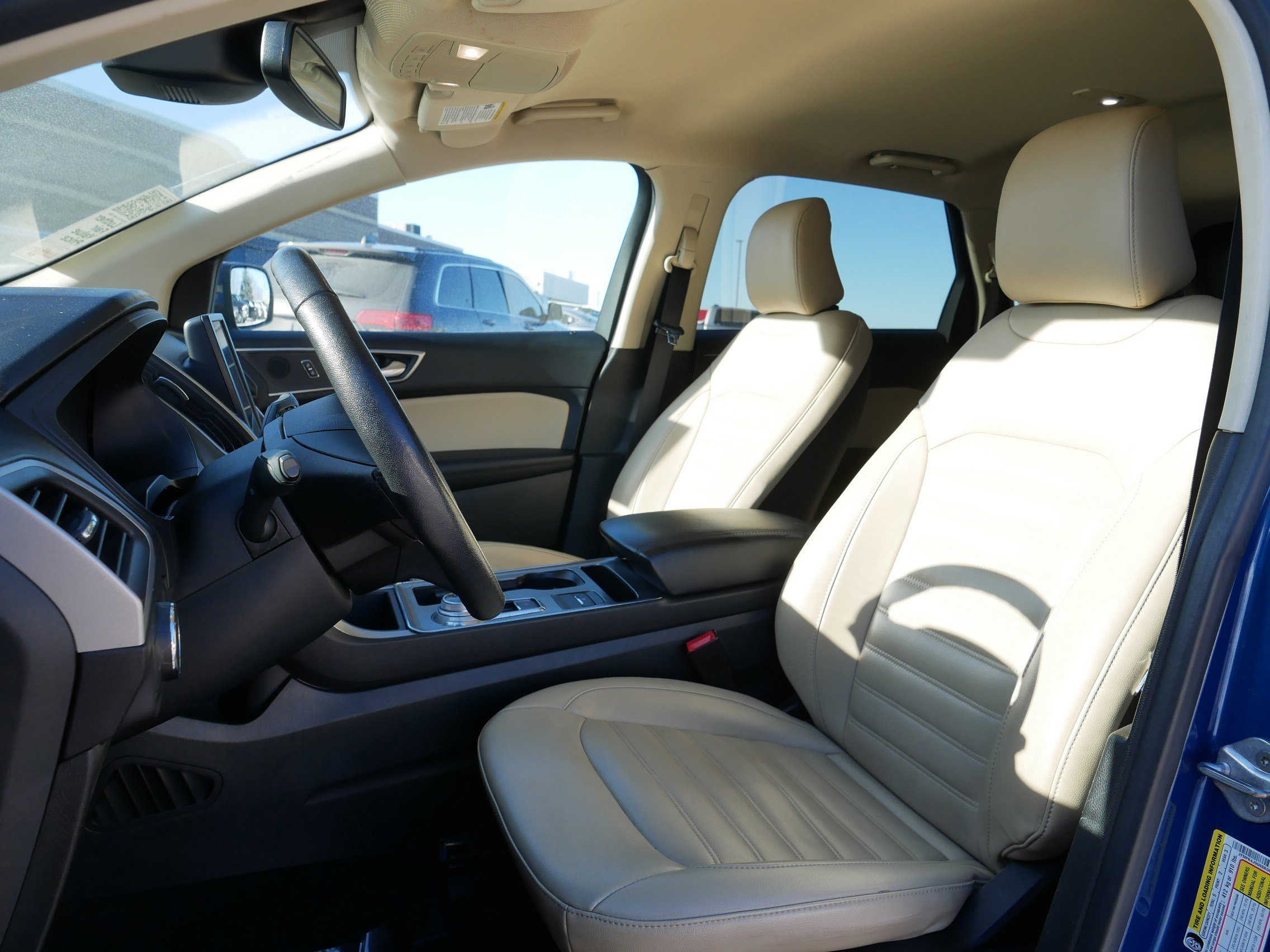 Used 2022 Ford Edge SEL image 34